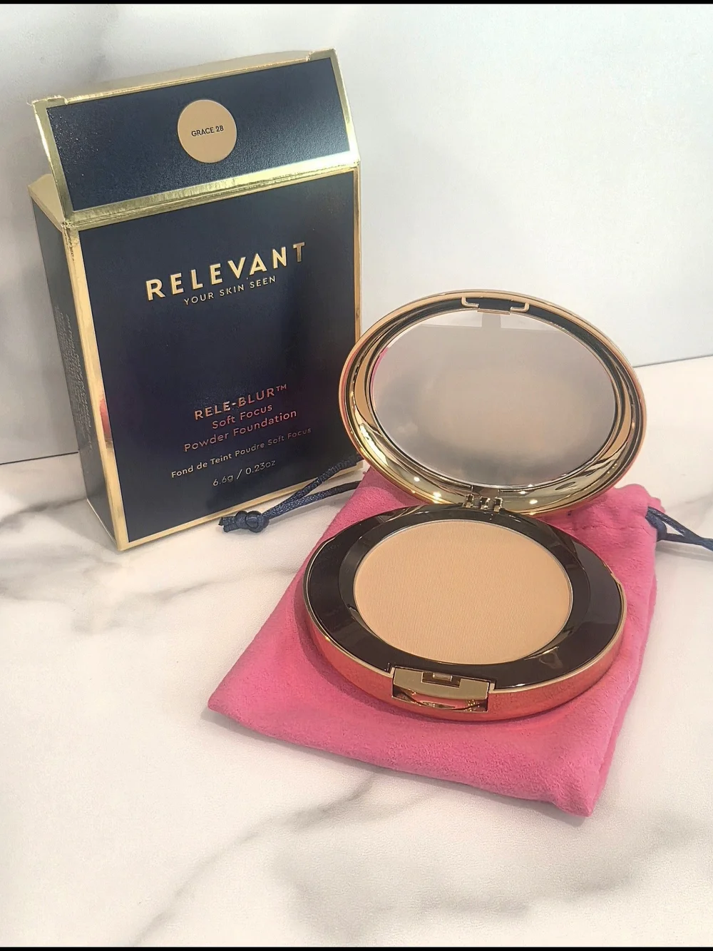 THIRTEEN LUNE Relevant Rele-Blur Soft Focus Powder Foundation In 28 Grace - NIB